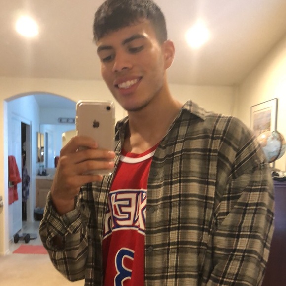 Meet your Posher, Austin - Picture 1 of 1